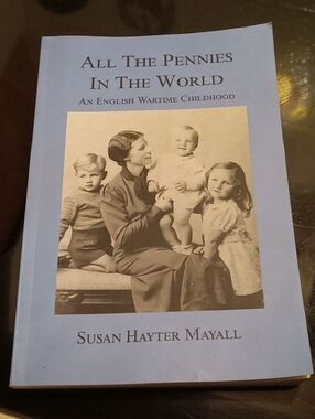 An English War Time Childhood Paperback Book Good Condition